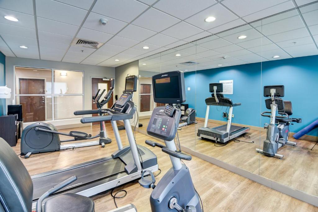 Holiday Inn Express Hotel & Suites Foley an IHG Hotel - image 7
