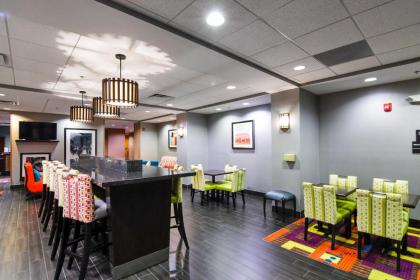 Hampton Inn Foley - image 8