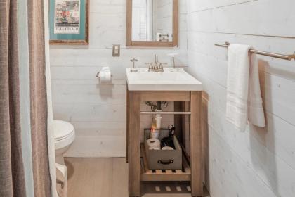 Sea Salt Cottage - image 4