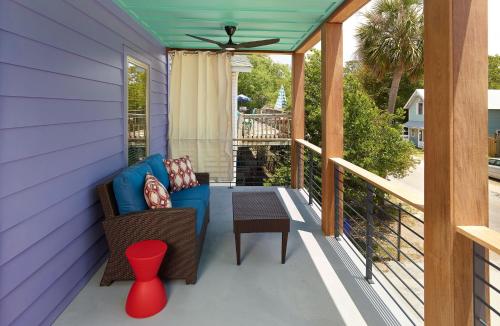 Perfect Purple Palace Folly Vacation Apt C - main image