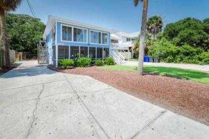 704 W Ashley   Blue Sky   Heated Swimming Pool   Across the Street from Ocean Folly Beach