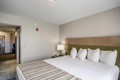 Country Inn & Suites by Radisson Fond du Lac WI - image 13