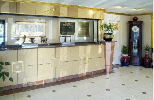 Americas Best Value Inn & Suites - Fontana - image 4