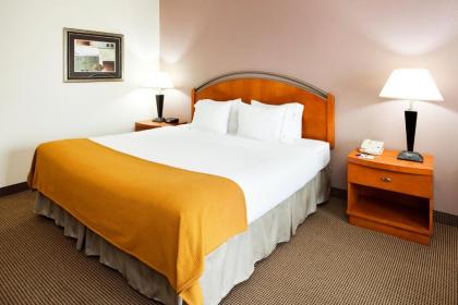 Holiday Inn Express Forest City an IHG Hotel - image 5
