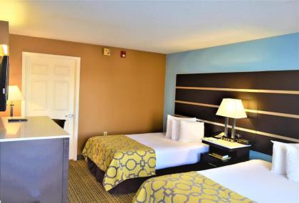 Baymont by Wyndham Forest City - image 15