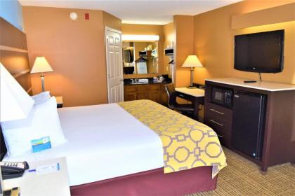 Baymont by Wyndham Forest City - image 4