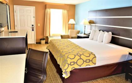 Baymont by Wyndham Forest City - image 5