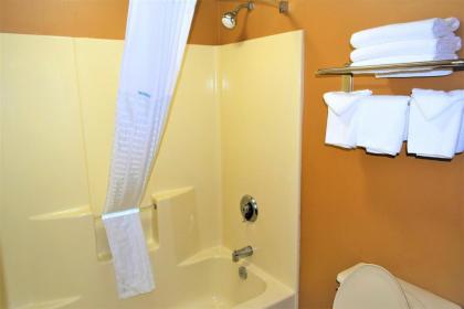 Baymont by Wyndham Forest City - image 6