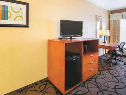 La Quinta by Wyndham Ft. Worth - Forest Hill TX - image 11