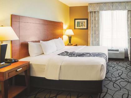 La Quinta by Wyndham Ft. Worth - Forest Hill TX - image 5