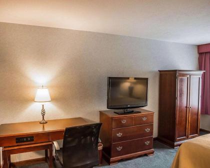 Quality Inn & Suites Cincinnati I-275 - image 14
