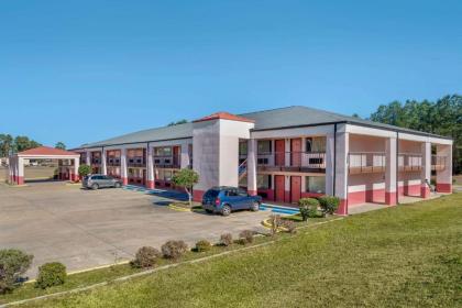Econo Lodge Inn  Suites Forest Forest Mississippi