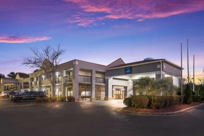 Comfort Inn Forsyth I-75 - image 1
