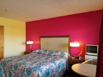 Ebb Tide Lodge - image 3