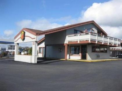 Super 8 by Wyndham Fort Bragg - image 2