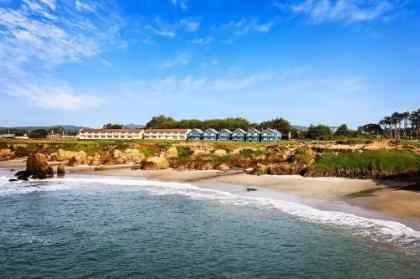 Surf and Sand Lodge - image 2