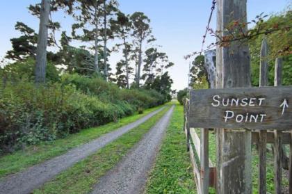 Sunset Point - image 5