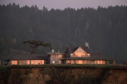 The Inn at Newport Ranch - image 2