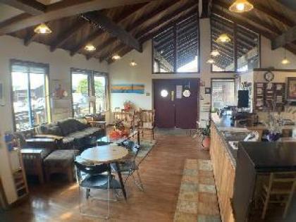 Harbor Lite Lodge