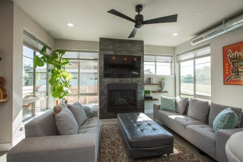 750 Jerome St Unit 1 - main image