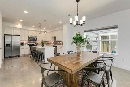 226 Osiander St Unit D - image 2