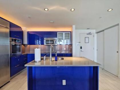 modern Luxury Beach Hotel 2 Bedroom with Views 1807
