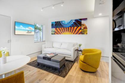 Ocean Treasure Beachside Suites - image 11