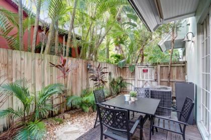 Fabulous 3BR home close to beach - image 10