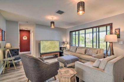 Tropical Home with Outdoor Oasis 2 Mi to Beach - image 3