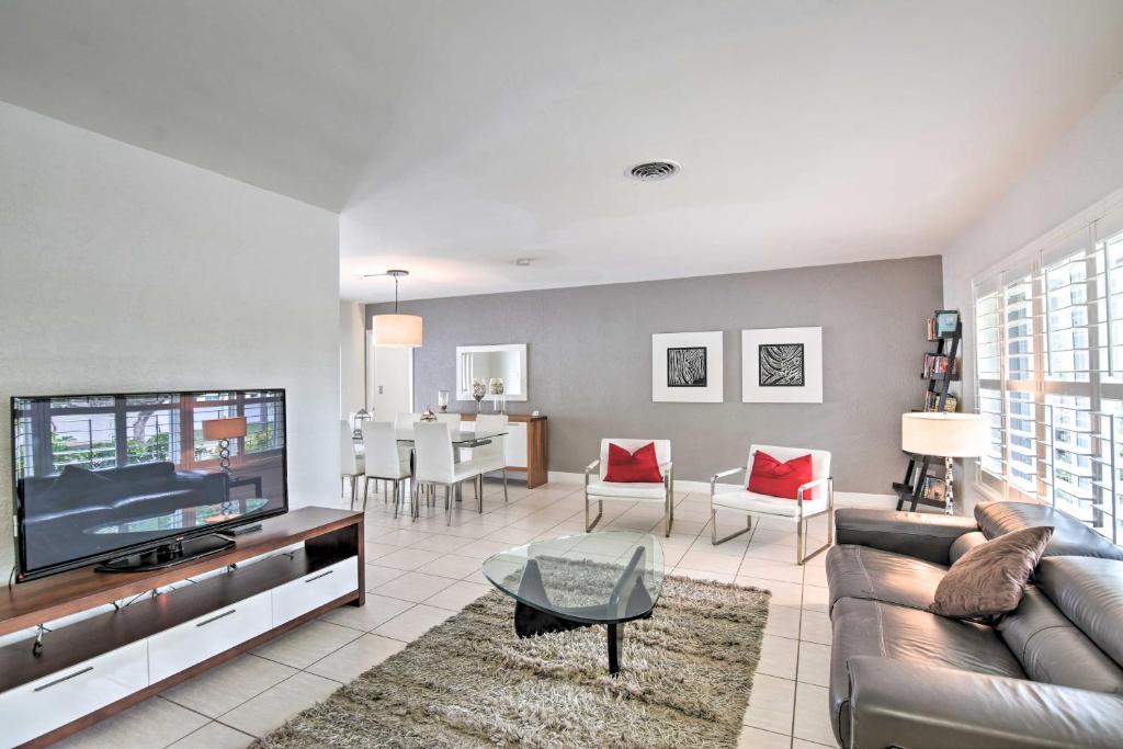 Lauderdale-By-The-Sea Luxe Waterfront Villa! - image 3