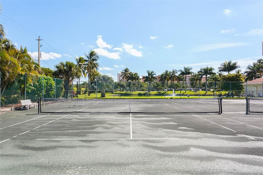 Estero Beach & Tennis 1204A 1 Bedroom Heated Pool Sleeps 4 Elevator - image 3