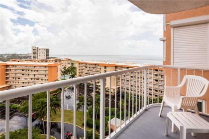 Bermuda Dunes 903 2 Bedrooms Sleeps 4 Gulf Front Elevator Heated Pool Fort myers Beach