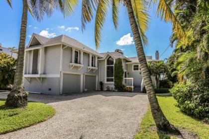 936 San Carlos