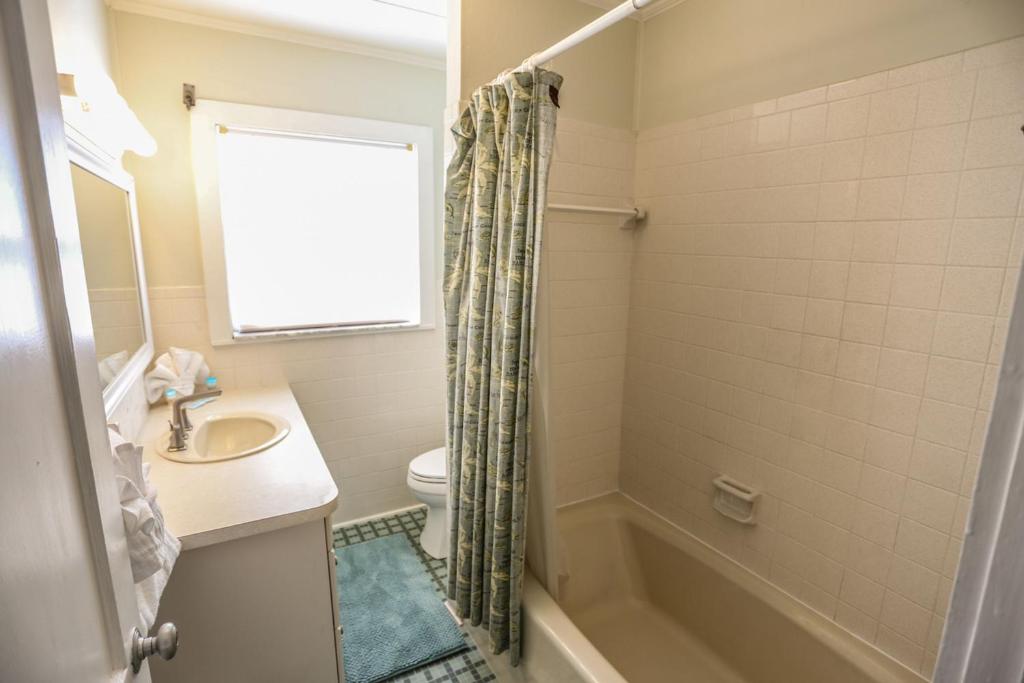 4050 Estero Blvd - image 5