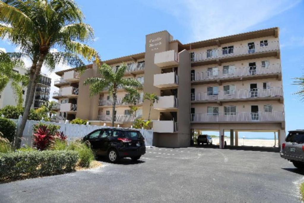 Castle Beach 303 - main image