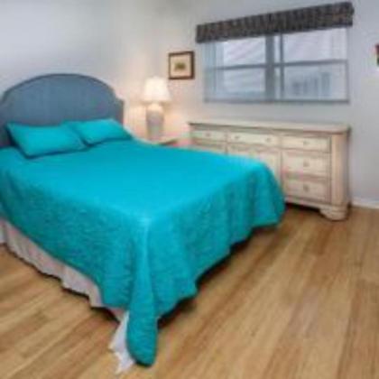 Ernie & Rose's Fort Myers Beach Condo - Monthly - image 3