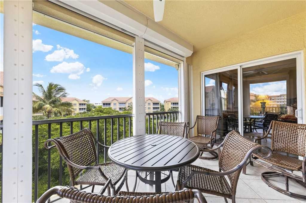 Bella Lago 241 - main image