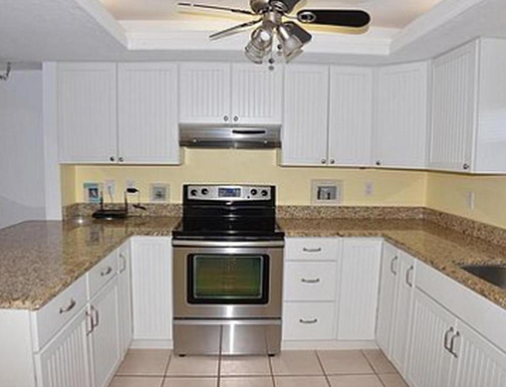 Royal Pelican #312 by Coastal Vacation Properties - image 3
