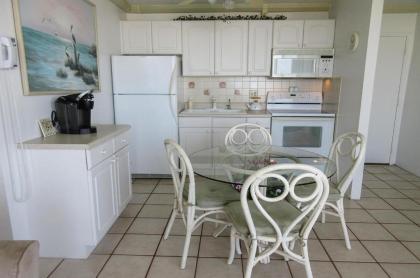 Estero Beach & Tennis 1108A by Kathy Nesbit Vacations - image 8