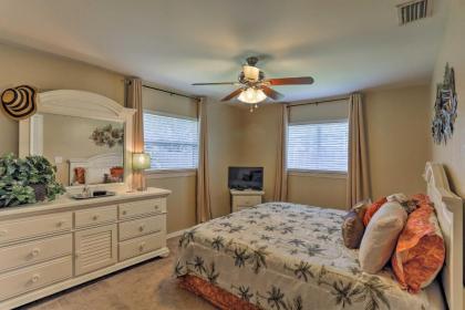 Fort Myers Bungalow - 12 Miles to the Beach!