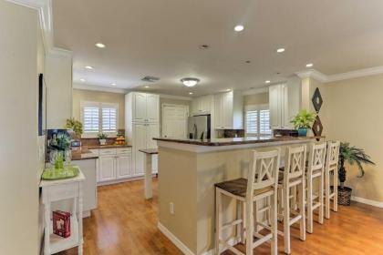 Fort Myers Bungalow - 12 Miles to the Beach! - image 10