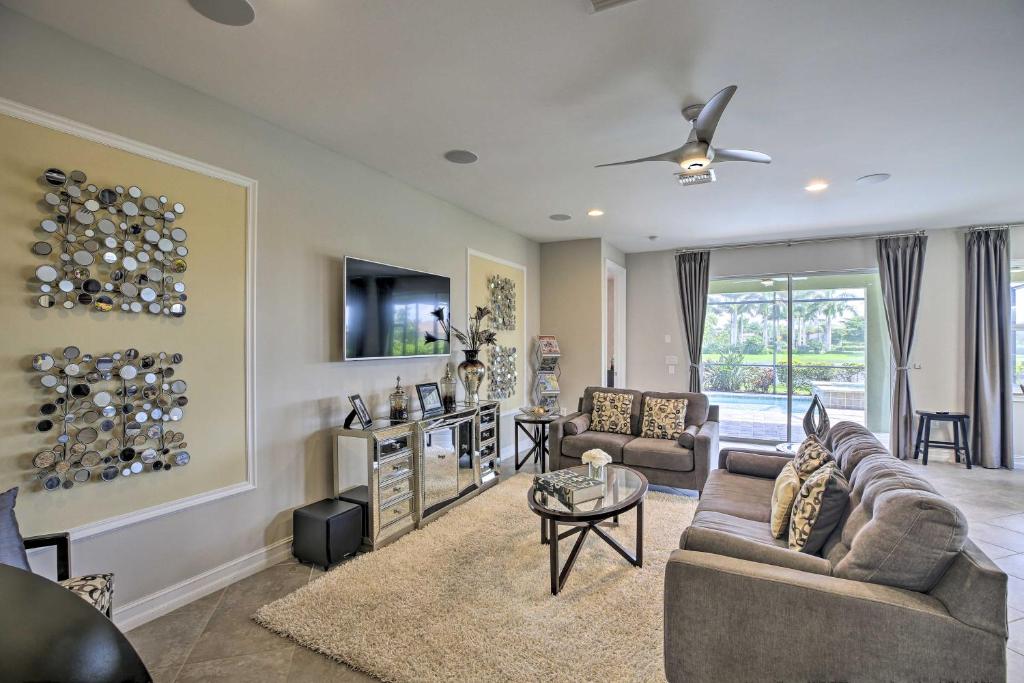Sunny Ft Myers Abode with Community Amenities! - image 3