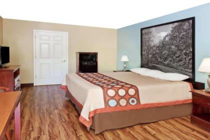 Super 8 by Wyndham Ft. Oglethorpe GA/Chatt TN Area - image 7