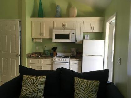 Sand Dollar Beach Bungalow - image 3