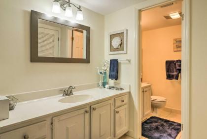 Hutchinson Island Condo with 5 Pools and Golf Course! - image 11