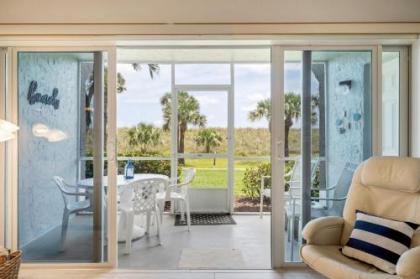 Perfect Oceanside 2 Bedroom Condo - Private Beach 4 Heated Pools & 9 Hole Golf Course! condo - image 2