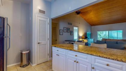 CP 721 1 Bed 1 Bath Condo Welcome to Paradise - image 14