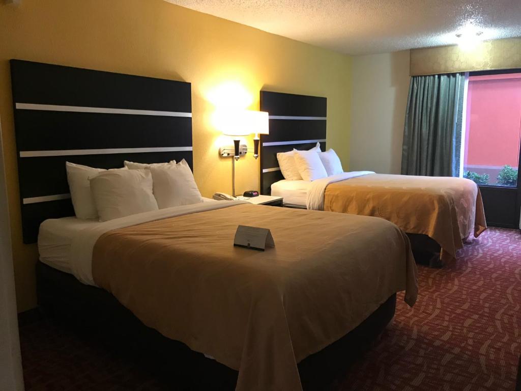 Quality Inn Fort Smith I-540 - image 2