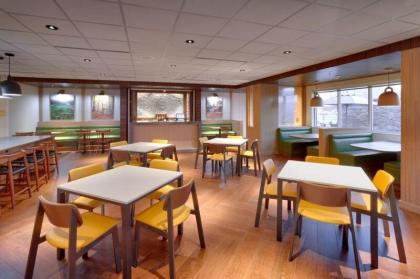 Fairfield Inn & Suites by Marriott Fort Smith - image 11