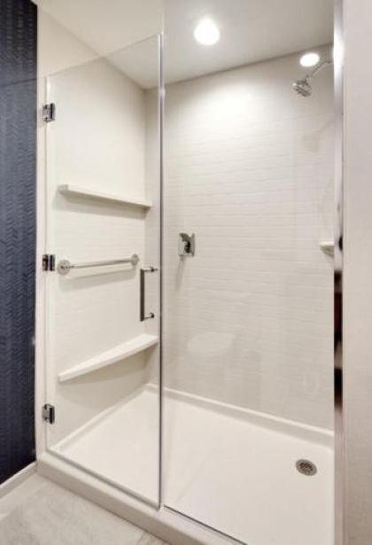 Fairfield Inn & Suites by Marriott Fort Smith - image 5